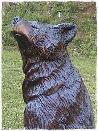 Another detailed bear carving. 