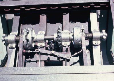 Under view of the propel shaft.