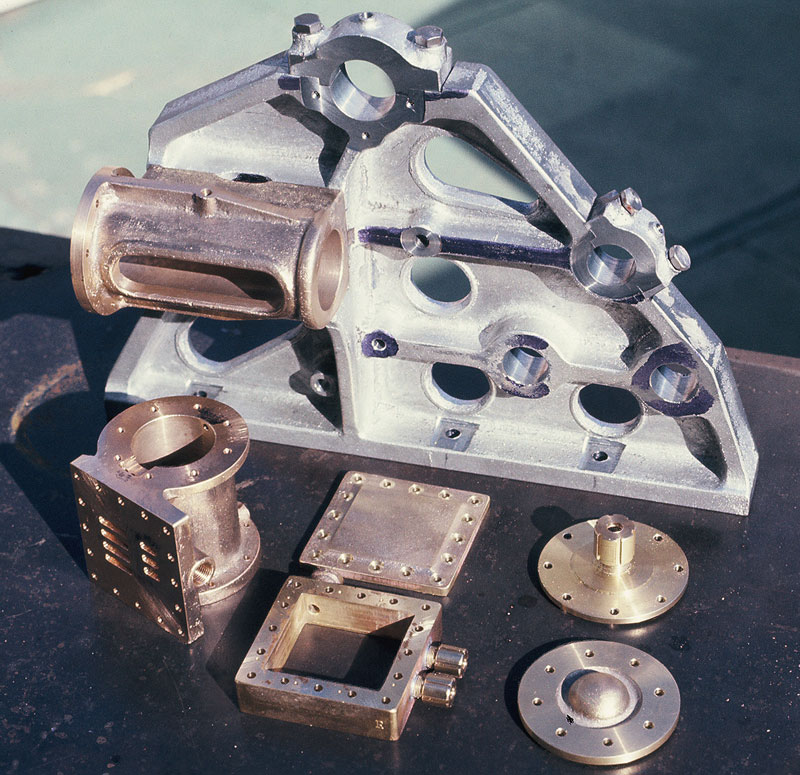 The right-hand engine frame and cylinder.