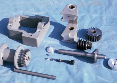 Parts for the boom hoist.