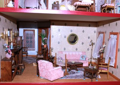 A look into the dollhouse living room.