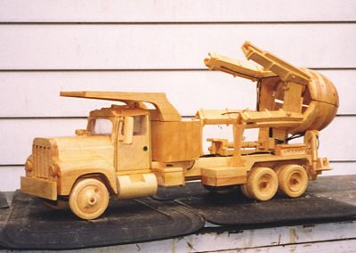 Perry's wooden model rootballing machine.