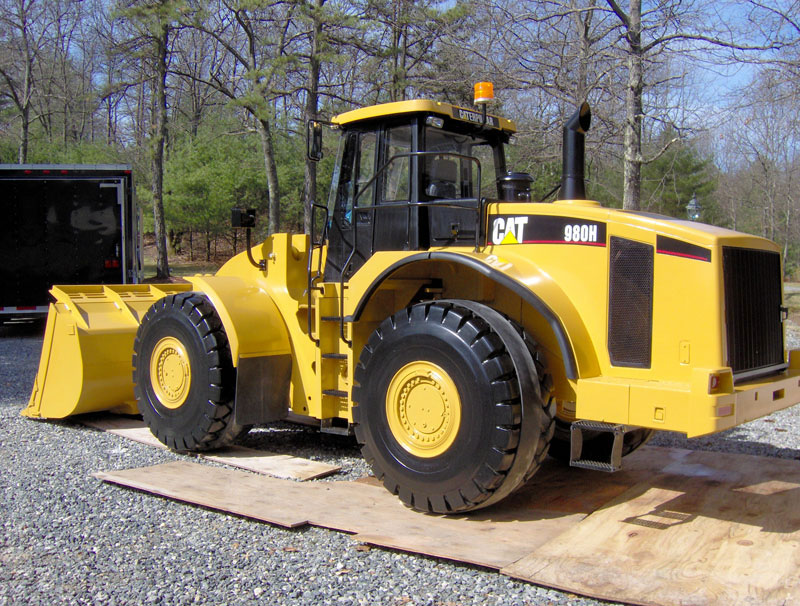 Another look at Fred's 1/2 scale Cat wheel loader.
