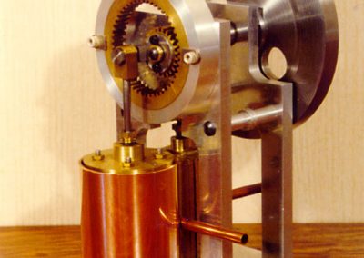Rudy's steam engine with hypocycloidal gears.