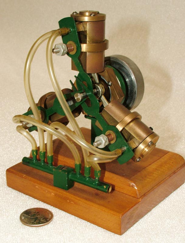 A 3-cylinder radial steam engine built by Rudy.