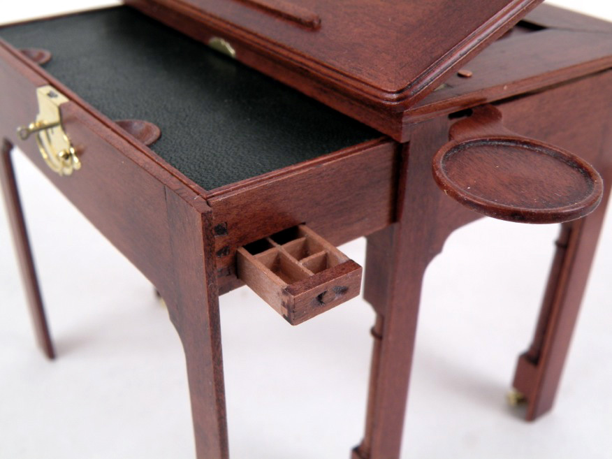 A close look at some features of the architect's table.