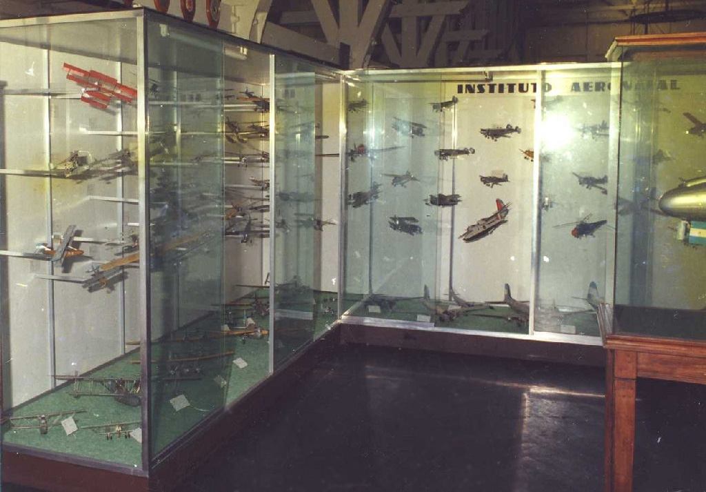 Some of Guillermo's models on display at the Naval Air Institute in Argentina.