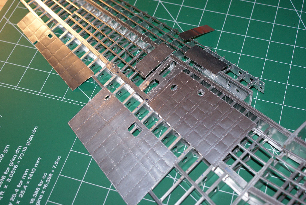 Early wing structure for the model Zero. 