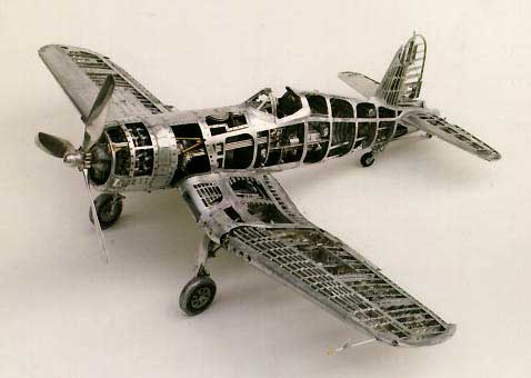 Young C. Park's 1/16 scale model Corsair. 