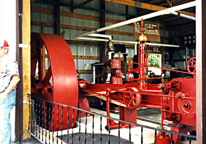 The full-size Corliss steam engine that Jerry used as a prototype.