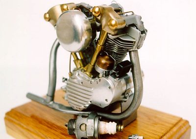 Jerry's 1/6 scale knucklehead engine.