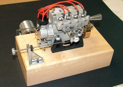 As of July 18, 2007, the engine was mounted on a new (temporary) maple base.