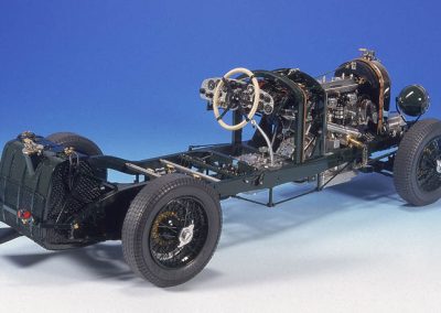More progress on the scale model Bentley.