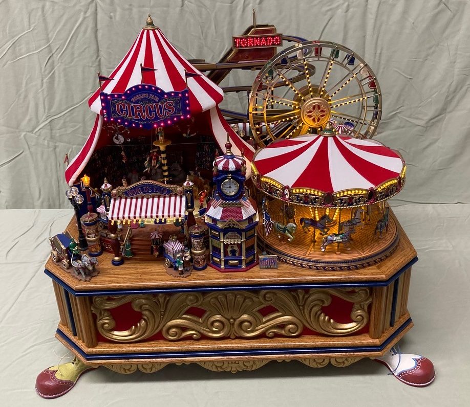 The "Circus" music box was finished in 2007.
