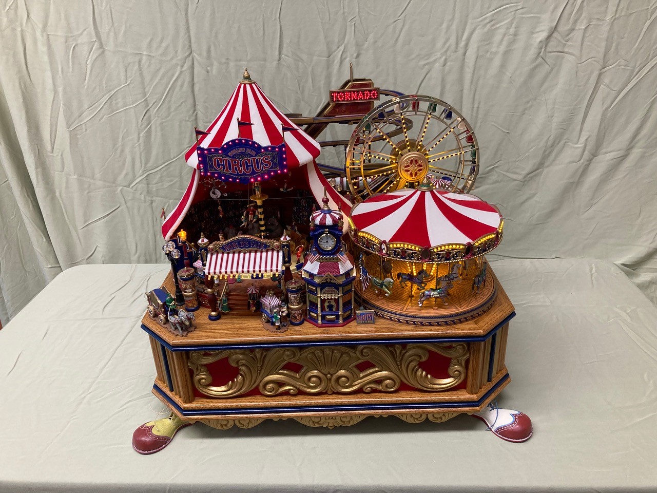 The "Circus" music box was finished in 2007. 