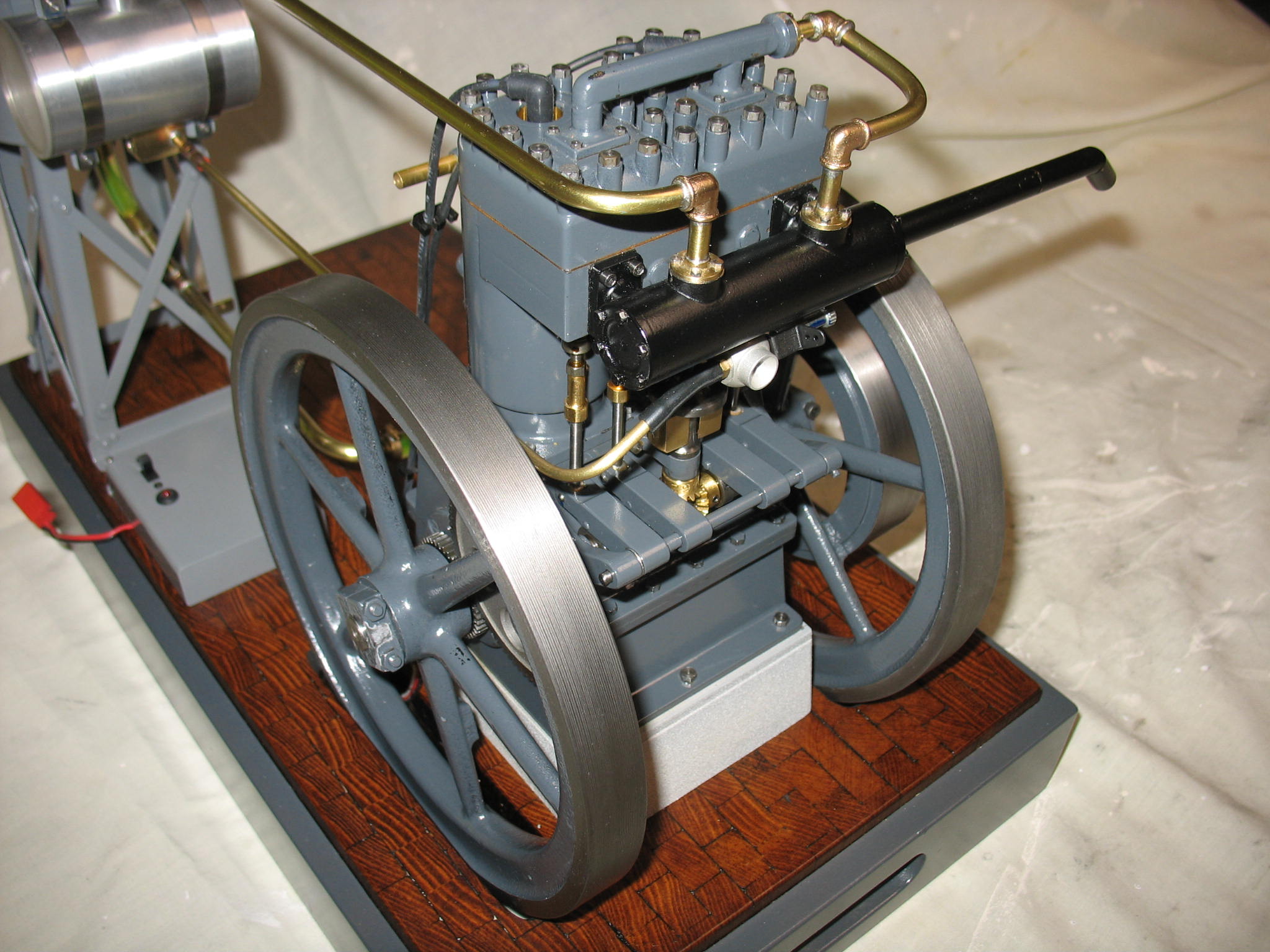 Doug's 1/8 scale Nash engine. 