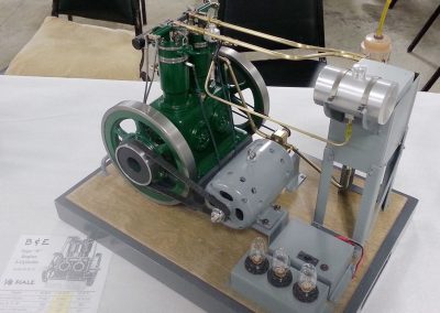 Doug's scale model Bates & Edmonds vertical engine.