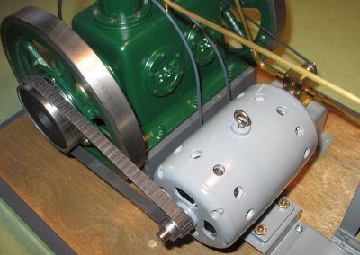 Doug's scale model Bates & Edmonds vertical engine.