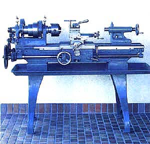 The first lathe that Mr. Ogawa purchased in 1936.