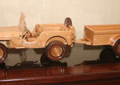 Sunia’s WWII era Jeep and carriage made from Beech wood.