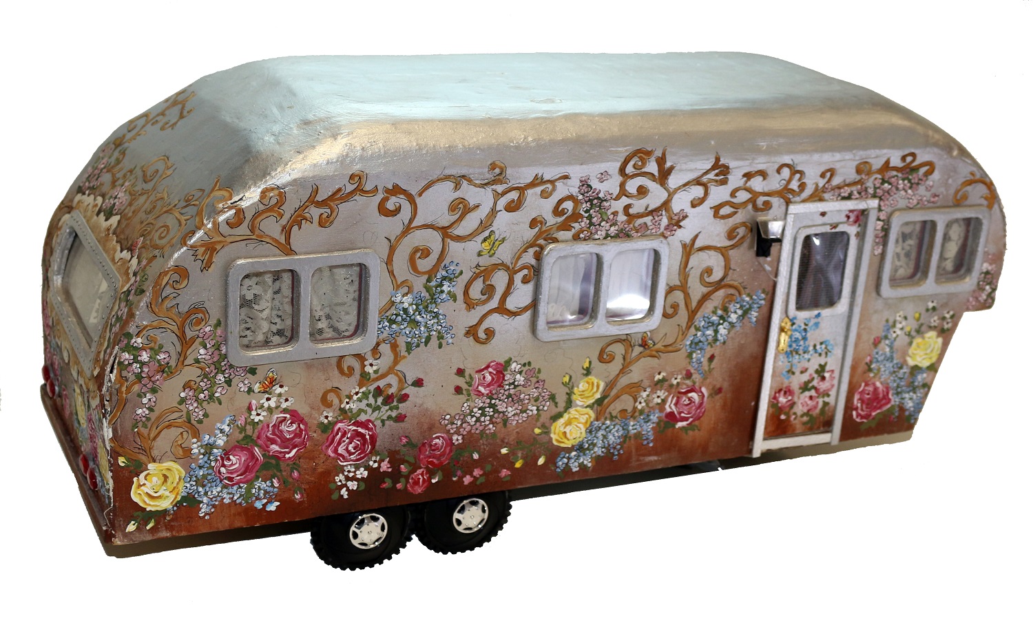 This miniature trailer scene made by Buff Greaney is titled, “Feelin' Groovy.”