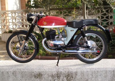 This impressive 1/5 scale Montesa Impala 175 Sport model was finished in 2005.