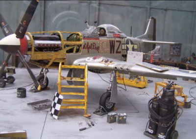 Martin's 1/24 scale diorama of a hangar with P-51D inside.