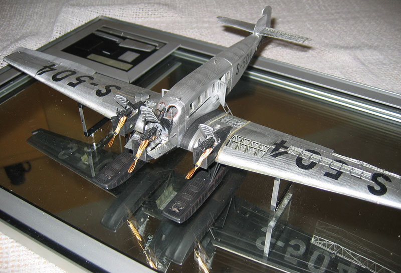 Andrzej Ziober's award-winning 1/72 scale model German Junkers. 
