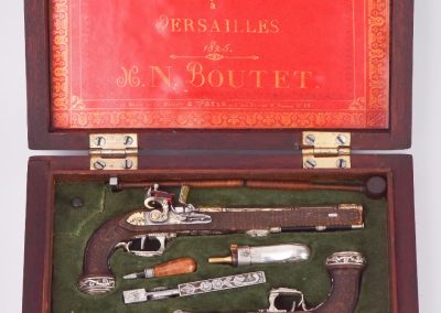 Antonio's finished set of 1/3 scale Bolívar flintlock handguns.