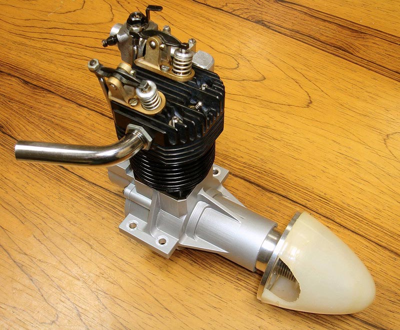 Single-Cylinder, 4-Cycle Model Airplane Engine