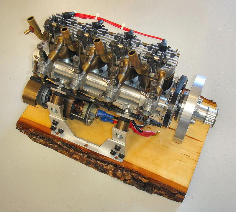 4-Cylinder, Water-Cooled Inline Boat Engine