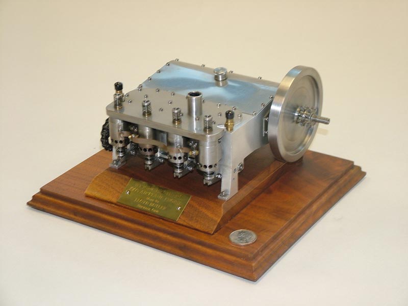 The 1/4 scale “Kitty Hawk” 4-cylinder inline engine model.