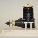 The HP Gold Cup .40 single-cylinder engine cutaway. (Black cylinder with gold head, #21.) 