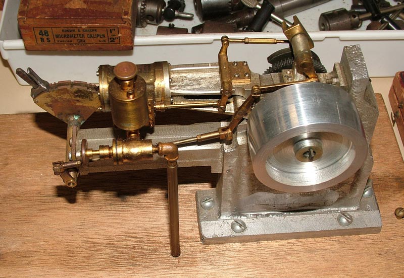 The single-cylinder steam engine before restoration.