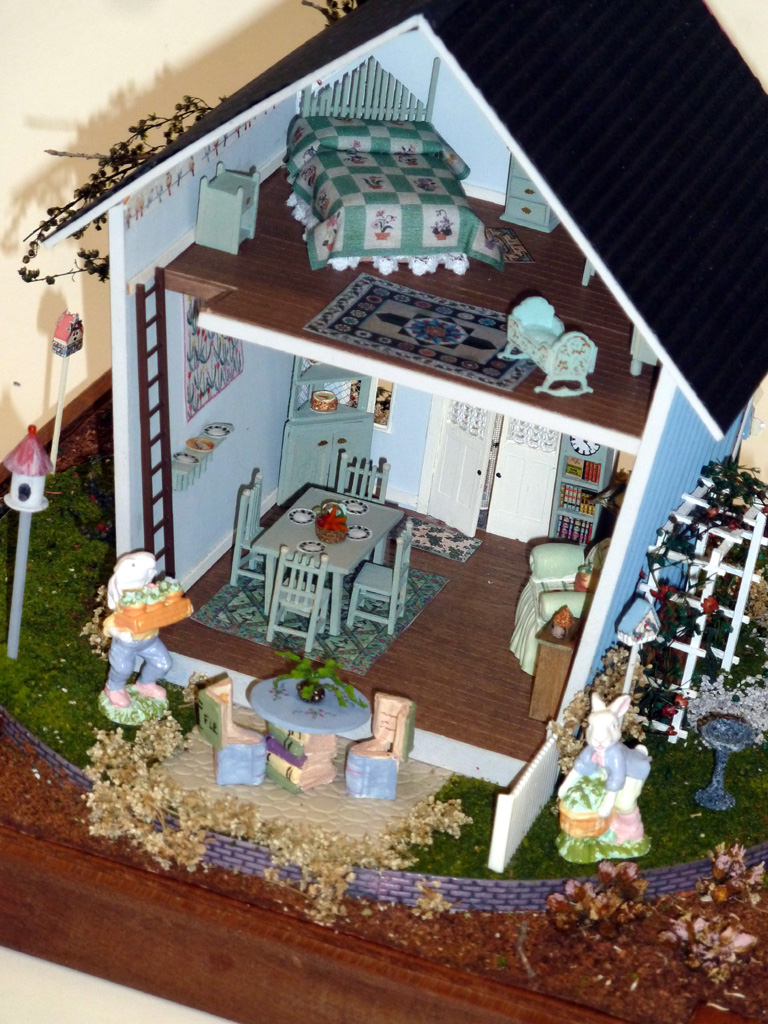 The Bunny Birdhouse scene was built at a scale of 1/4":1'. 