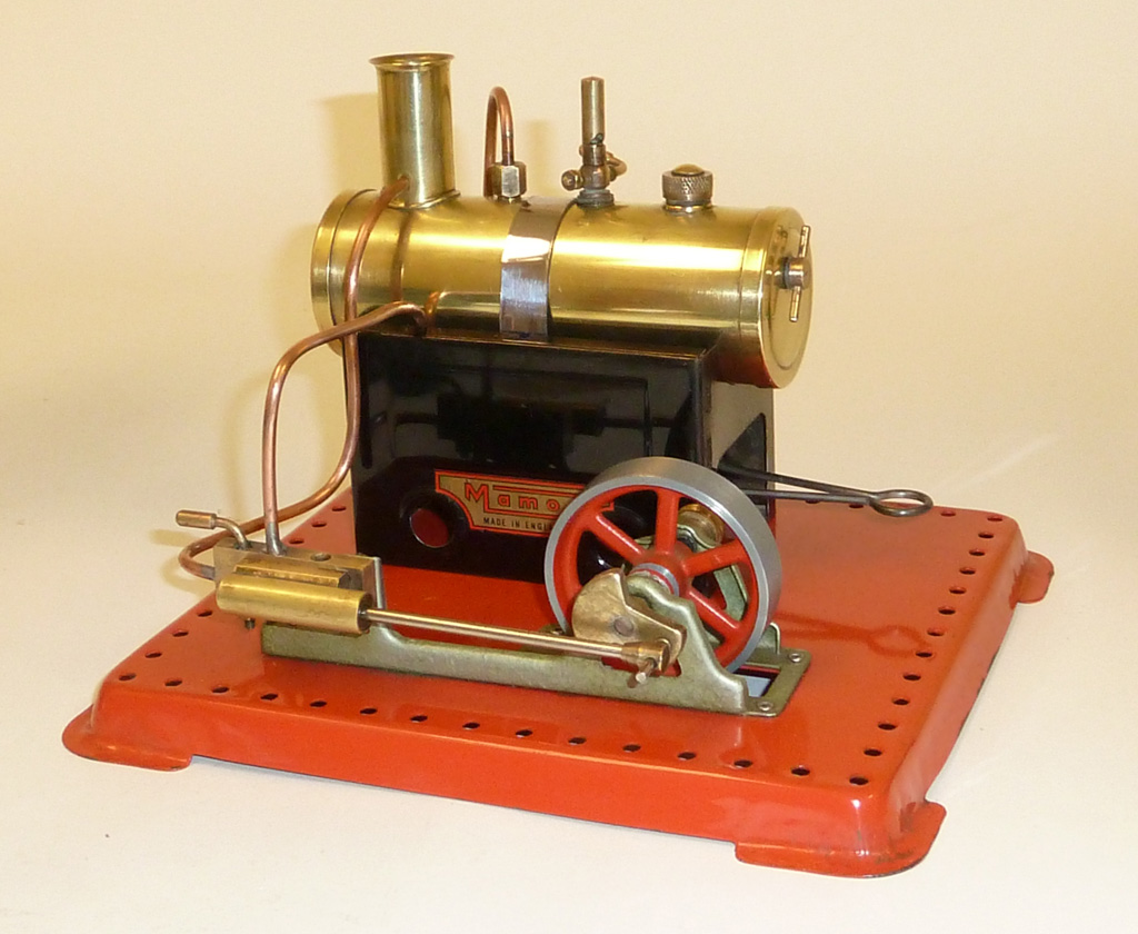 A Mamod SE1A static horizontal steam engine and boiler.