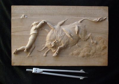 A miniature wood carving made by Vladimir Rusinov.