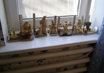 Some smaller wooden sculptures made by Vladimir.
