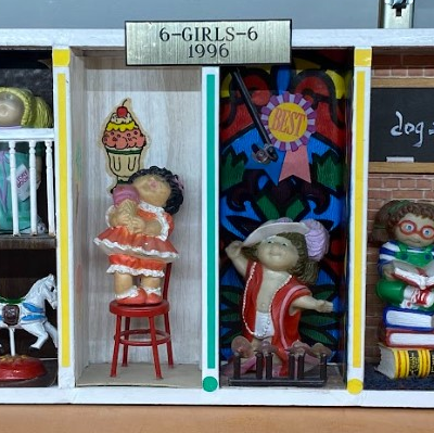 6-Girls-6 Dollhouse Room